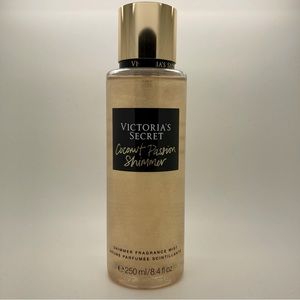 Victoria’s Secret Coconut Passion Shimmer Fragrance Mist